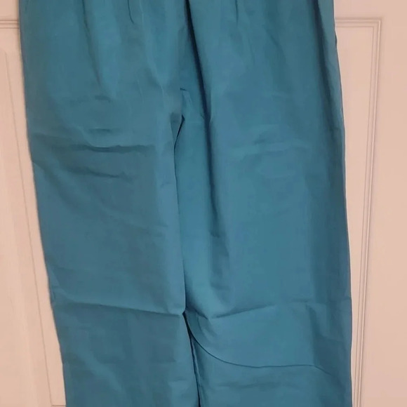 SCRUB pants - Picture 2 of 3